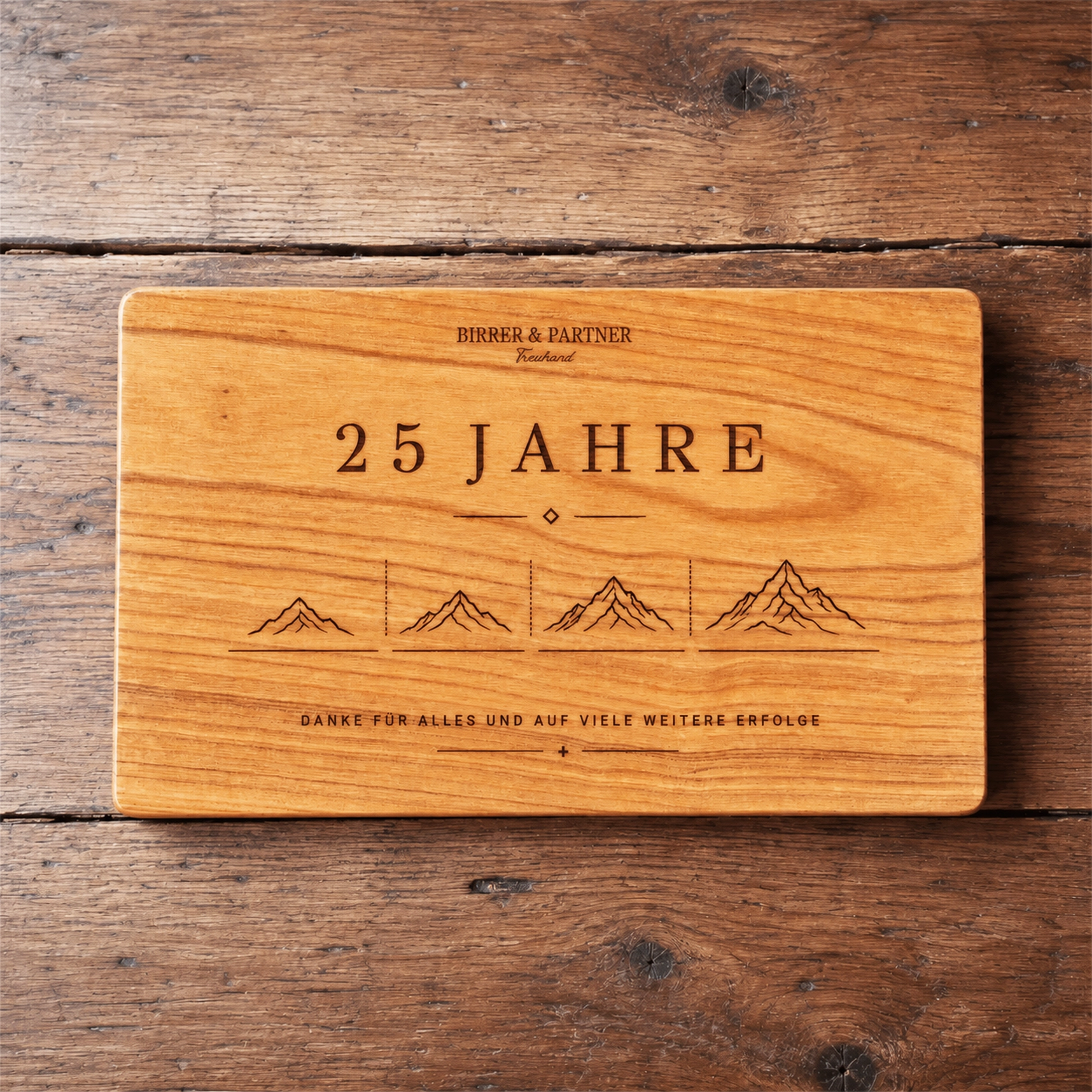 Kirschholz Schneidebrett Mitarbeiterjubiläum