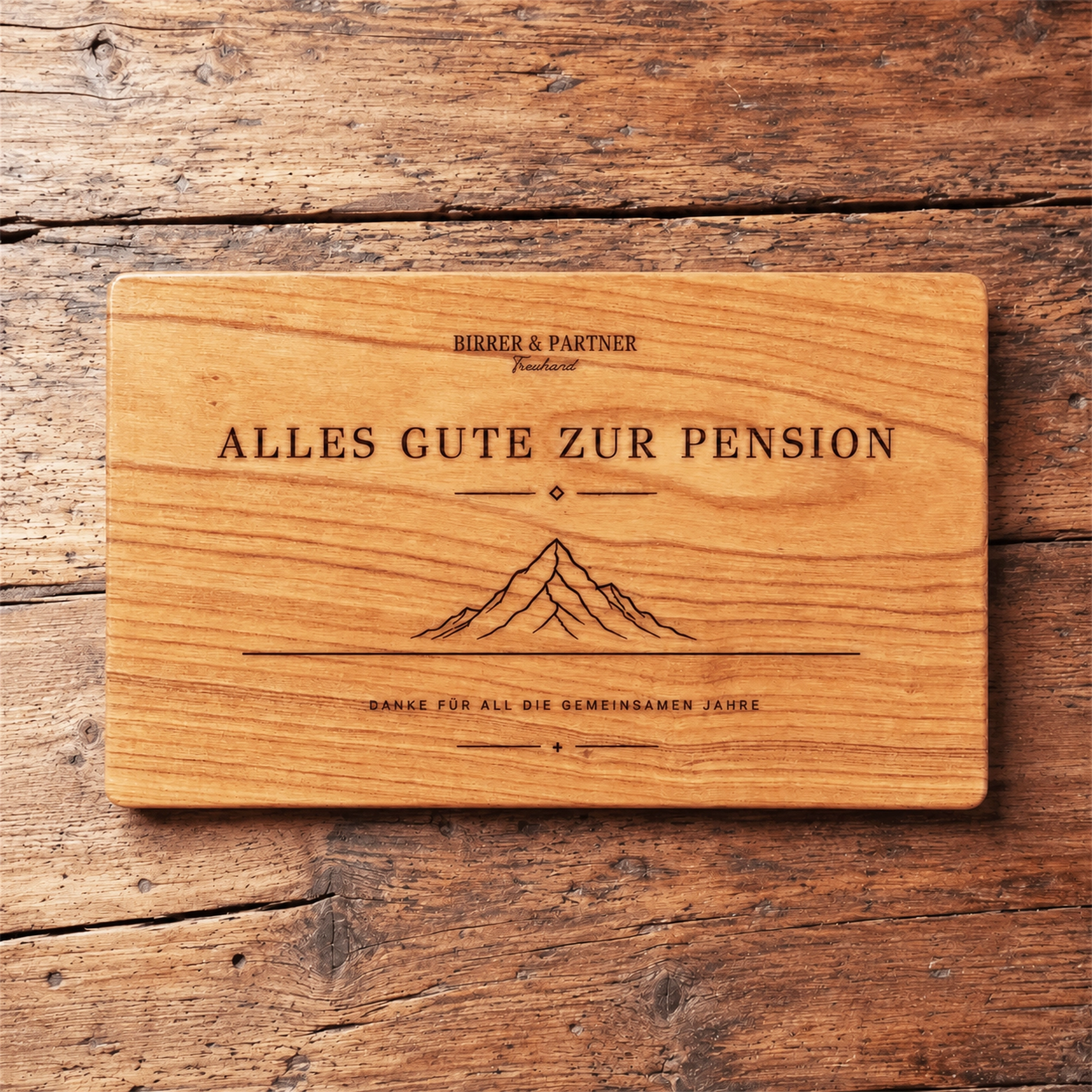 Kirschholz Schneidebrett Pensionsgeschenk